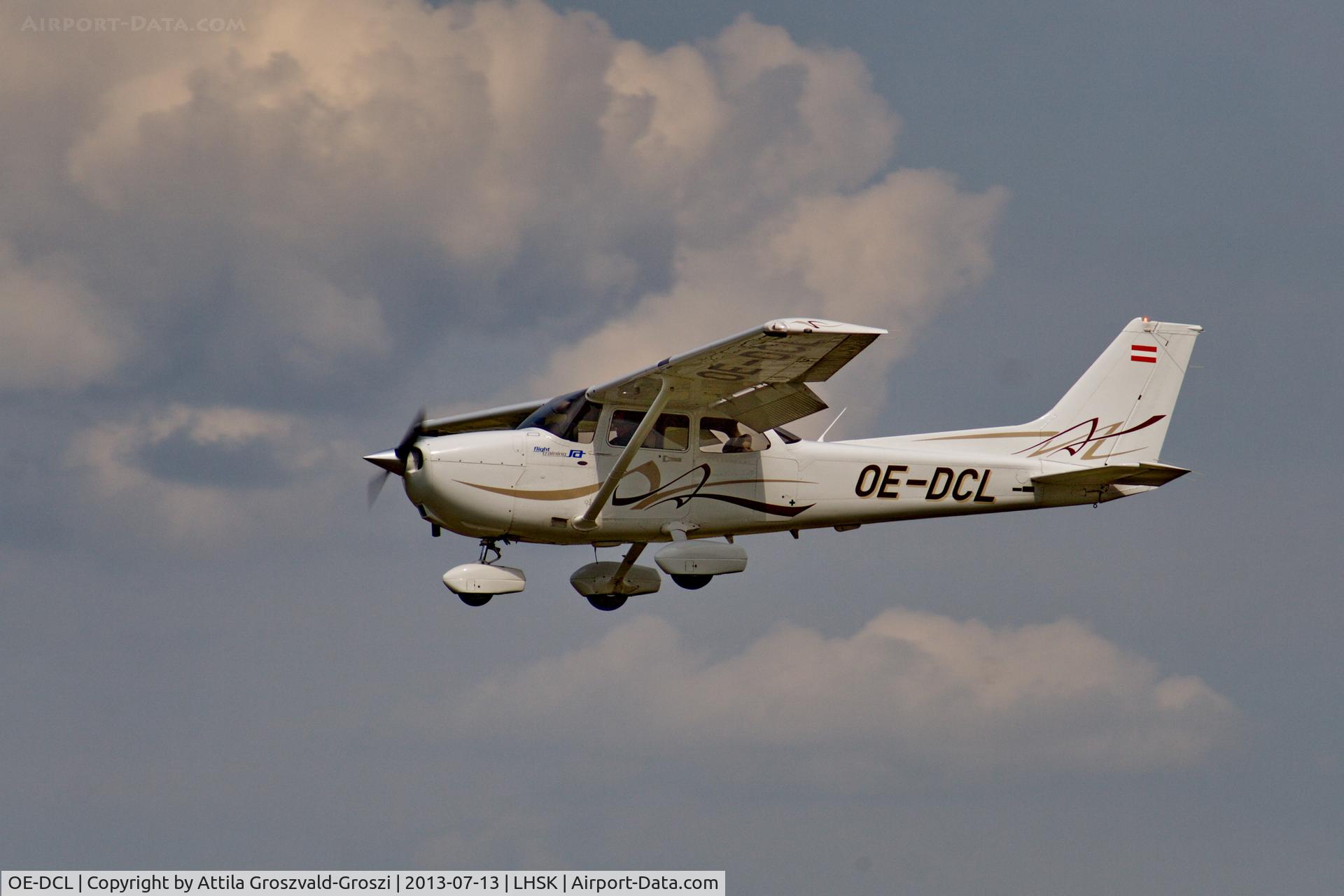 OE-DCL, Cessna 172S C/N 172S10773, Siofok-Kiliti Airport, Hungary