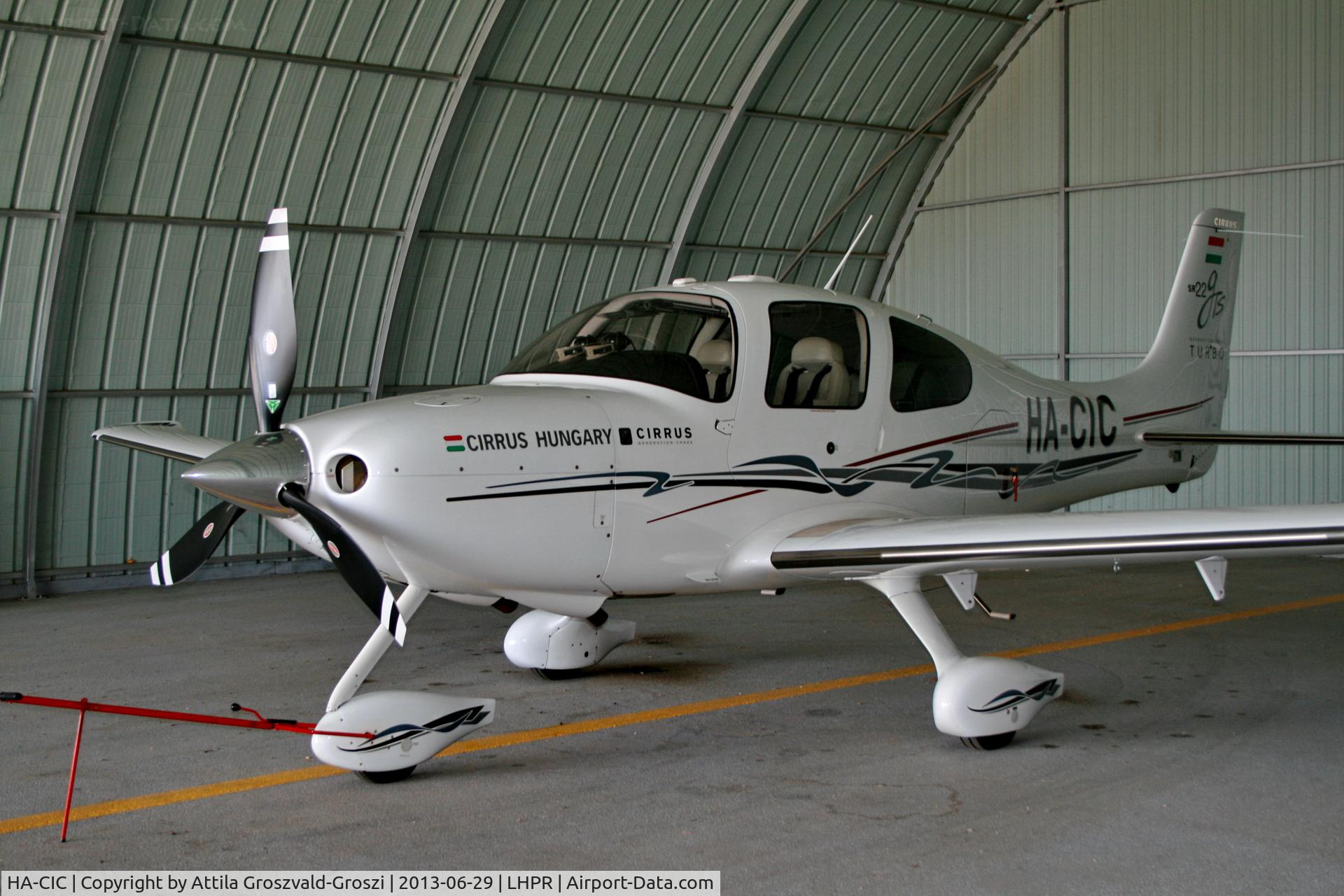 HA-CIC, 2008 Cirrus SR22 GTS Turbo C/N 3236, Györ-Pér Airport