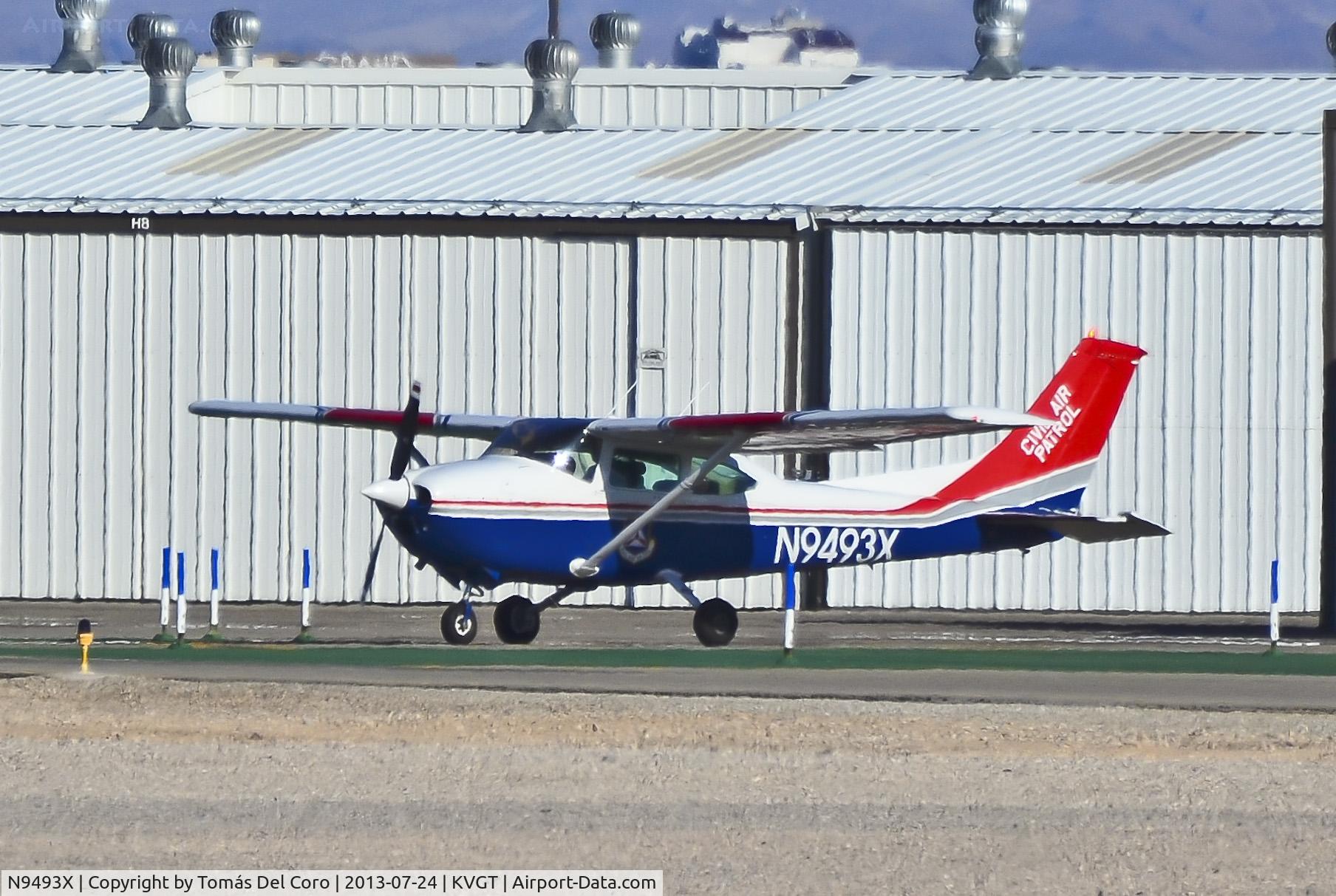 N9493X, 1985 Cessna 182R Skylane C/N 18268539, N9493X 1985 Cessna 182R Skylane C/N 18268539
Civil Air Patrol

North Las Vegas Airport (IATA: VGT, ICAO: KVGT, FAA LID: VGT)
Photo: Tomas Del Coro
July 24, 2013