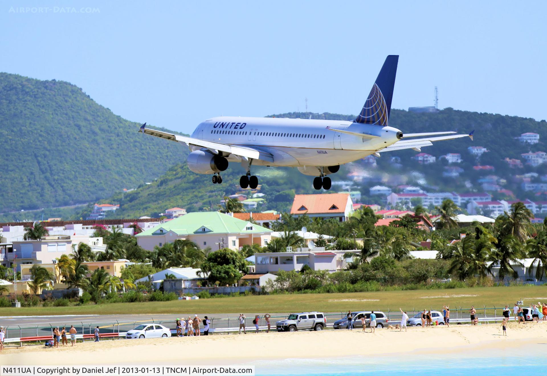 N411UA, 1994 Airbus A320-232 C/N 464, N411UA
