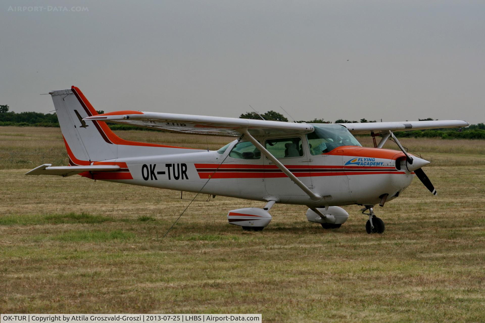 OK-TUR, 1982 Cessna 172P C/N 17275770, Budaörs Airport