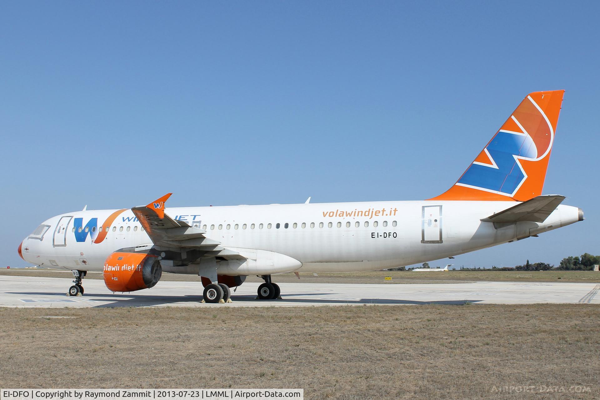 EI-DFO, 1992 Airbus A320-211 C/N 0371, A320 EI-DFO (Windjet) at Lufthansa Technik.