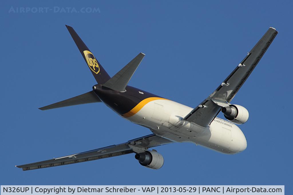 N326UP, 1998 Boeing 767-34AF C/N 27752, UPS Boeing 767-300