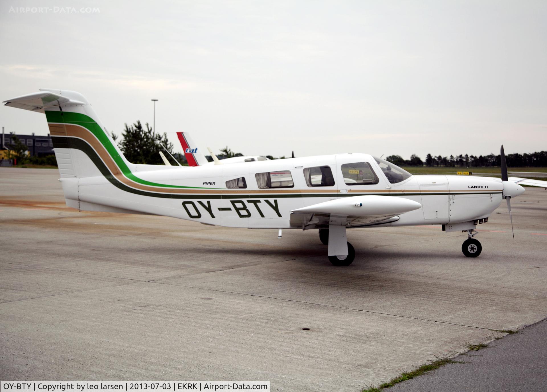 OY-BTY, 1978 Piper PA-32RT-300 Lance II C/N 32R-7885038, Roskilde Denmark 3.7.13