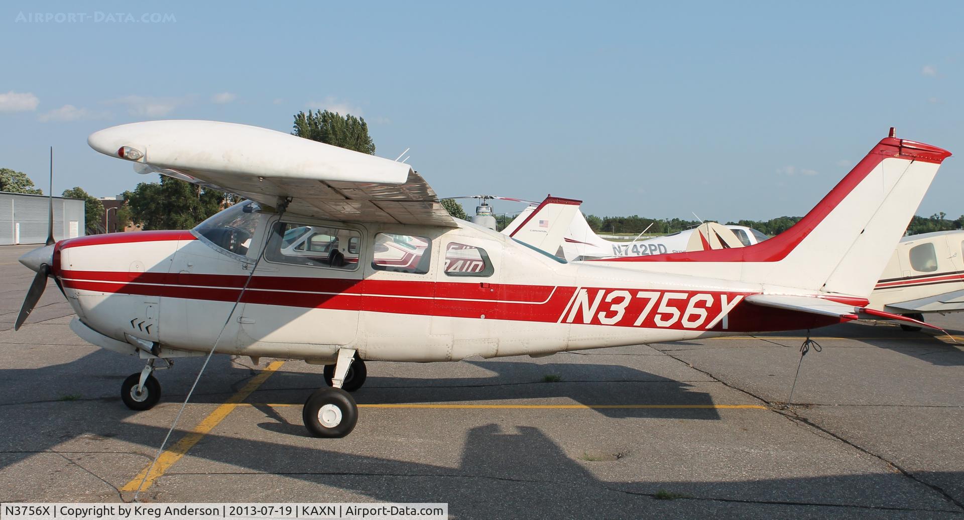 N3756X, 1968 Cessna 210J Centurion C/N 21059075, Cessna 210J Centurion on the line.