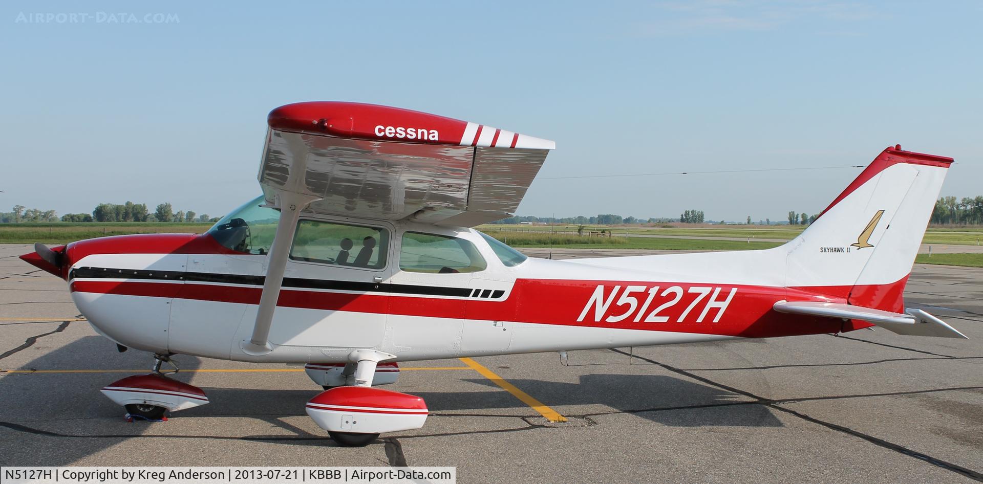 N5127H, 1975 Cessna 172M C/N 17265344, 2013 Benson Fly-in Breakfast