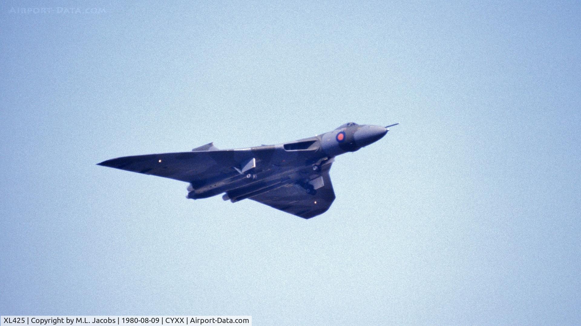 XL425, 1962 Avro Vulcan B.2 C/N Set 43, 1980 Abbotsford Air Show
