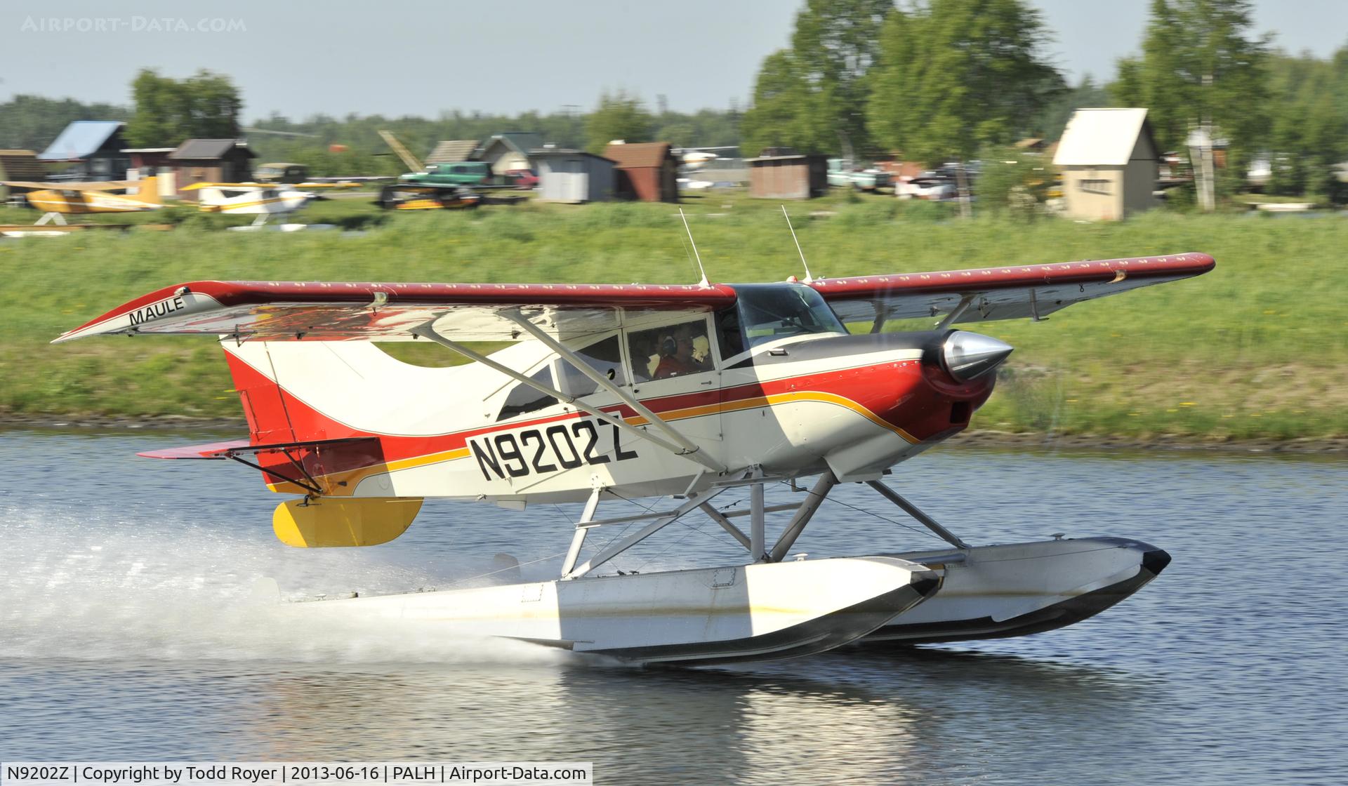 N9202Z, 1990 Maule M-7-235 Super Rocket C/N 4084C, High speed taxi on Lake Hood