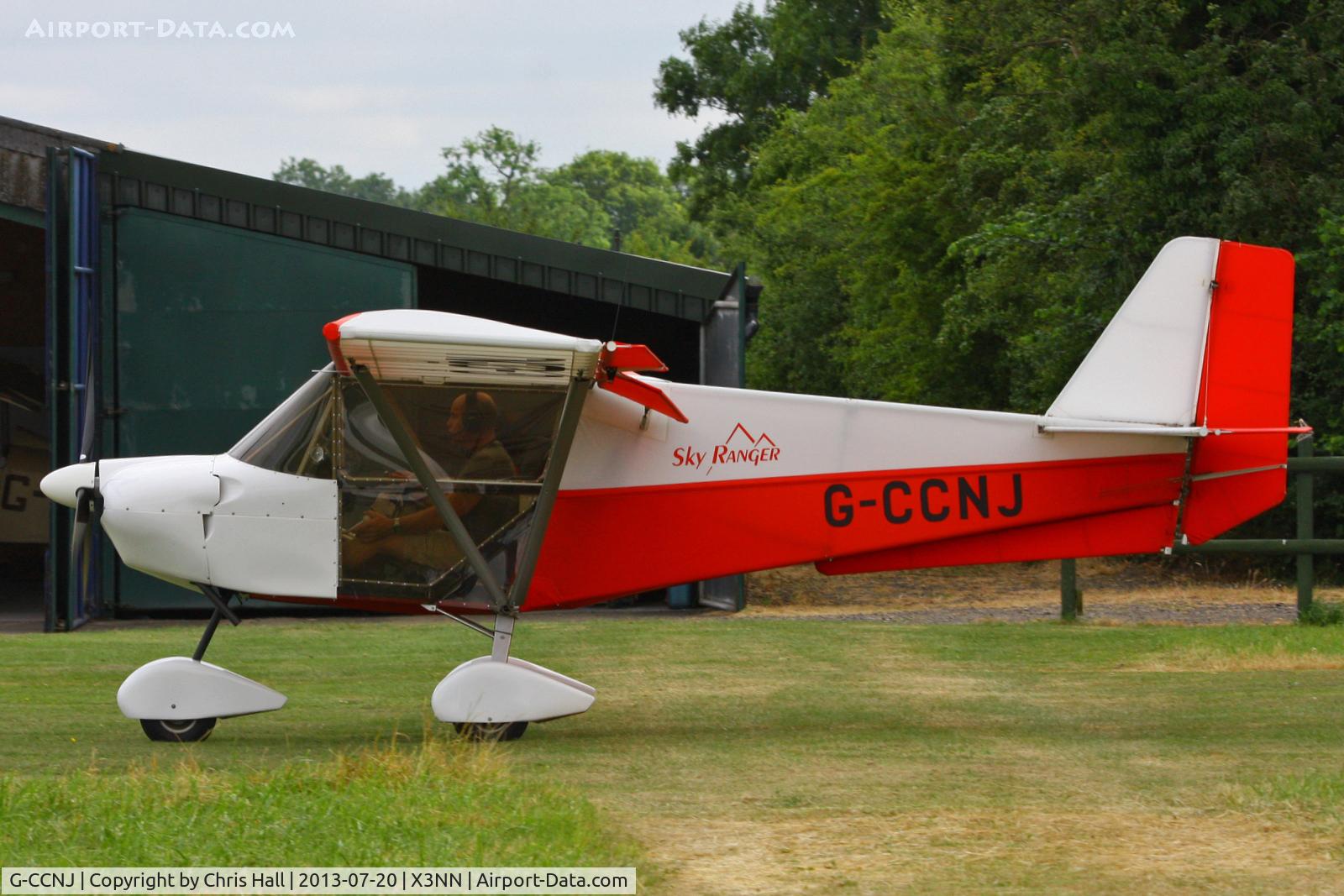 G-CCNJ, 2004 Best Off Skyranger 912(2) C/N BMAA/HB/330, at the Stoke Golding stakeout 2013