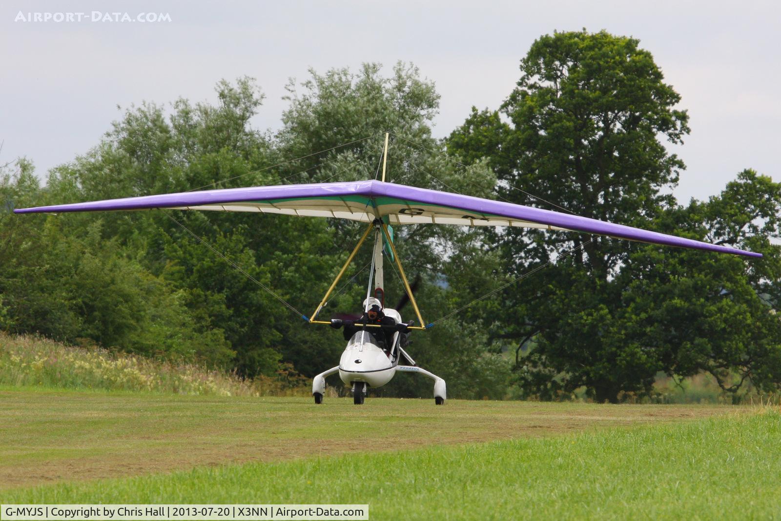 G-MYJS, 1993 Solar Wings Pegasus Quasar IITC C/N 6581, at the Stoke Golding stakeout 2013