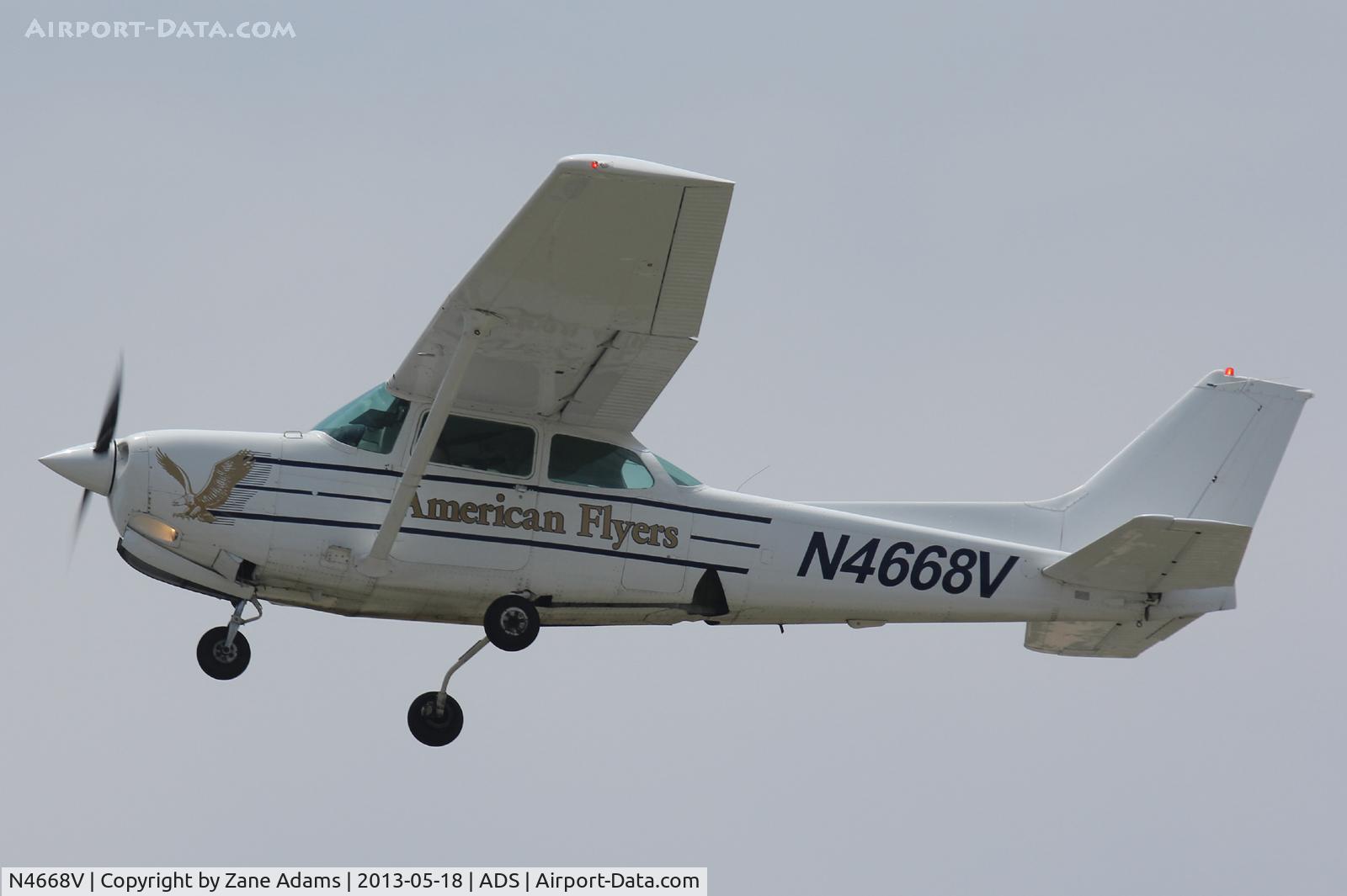 N4668V, 1980 Cessna 172RG Cutlass RG C/N 172RG0358, Addison Municipal