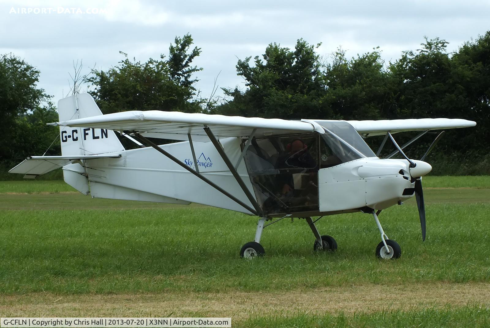 G-CFLN, 2008 Skyranger Swift 912S(1) C/N BMAA/HB/577, at the Stoke Golding stakeout 2013