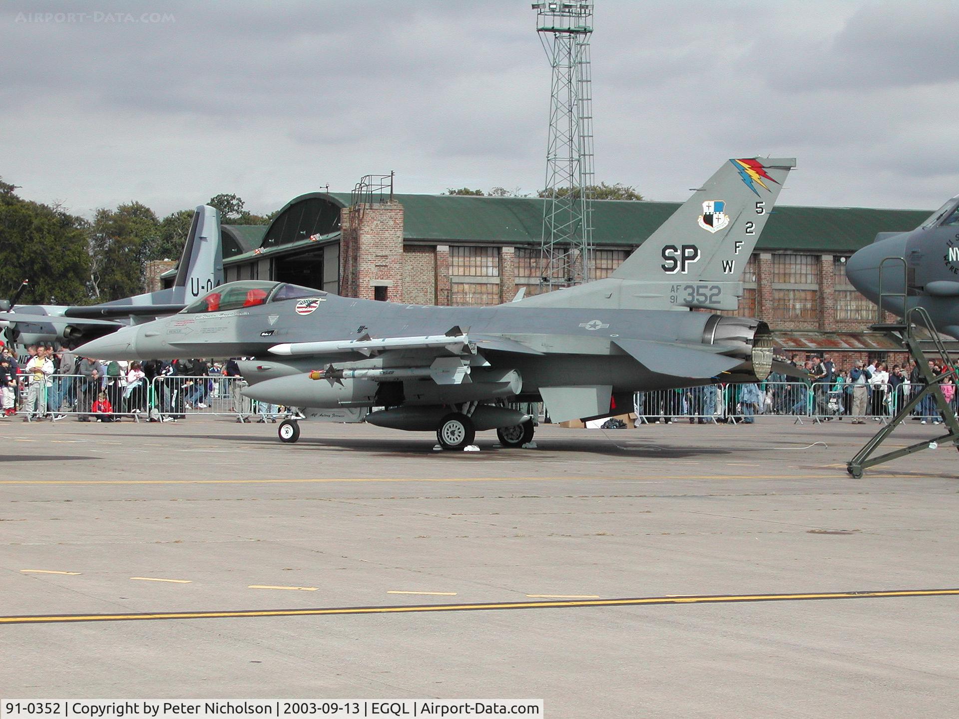 91-0352, 1993 General Dynamics F-16CJ Fighting Falcon C/N CC-50, F-16CJ Fighting Falcon, callsign Chevy 01, of the 22nd Fighter Squadron/52nd Fighter Wing at Spangdahlem on display at the 2003 RAF Leuchars Airshow.