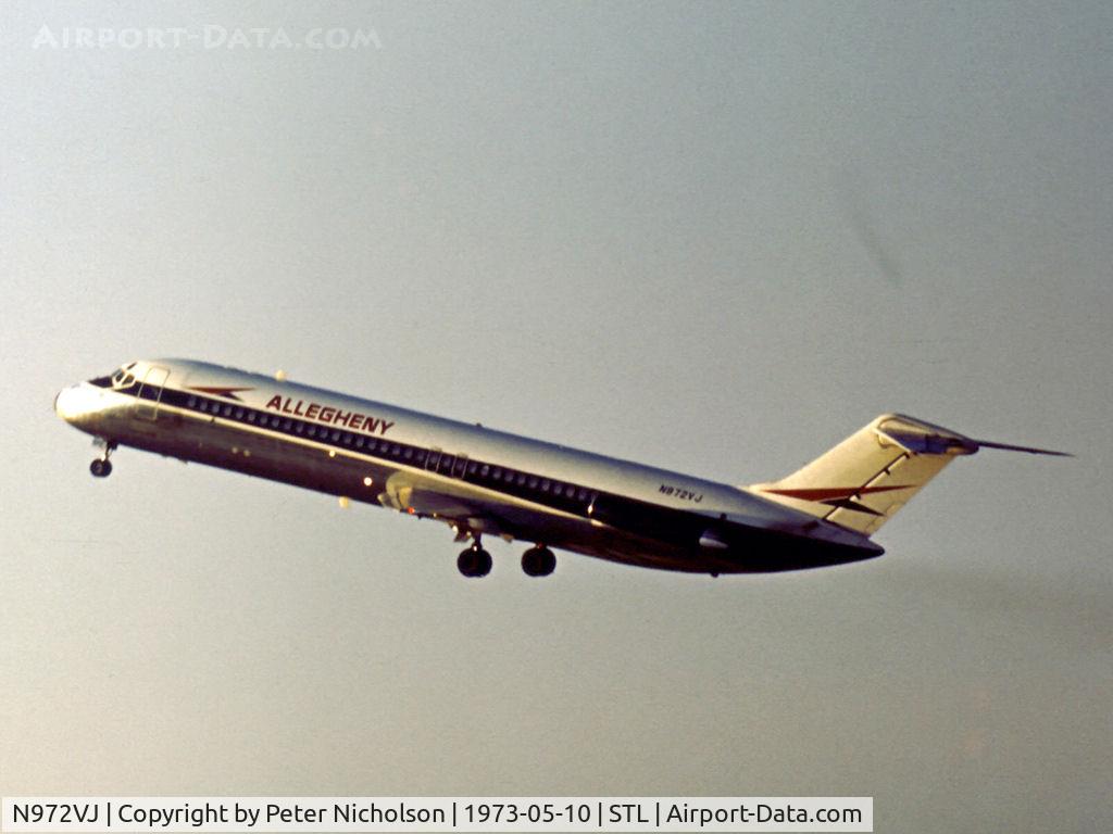 N972VJ, 1967 Douglas DC-9-31 C/N 47052, DC-9-31 of Allegheny Airlines departing from St. Louis in May 1973.