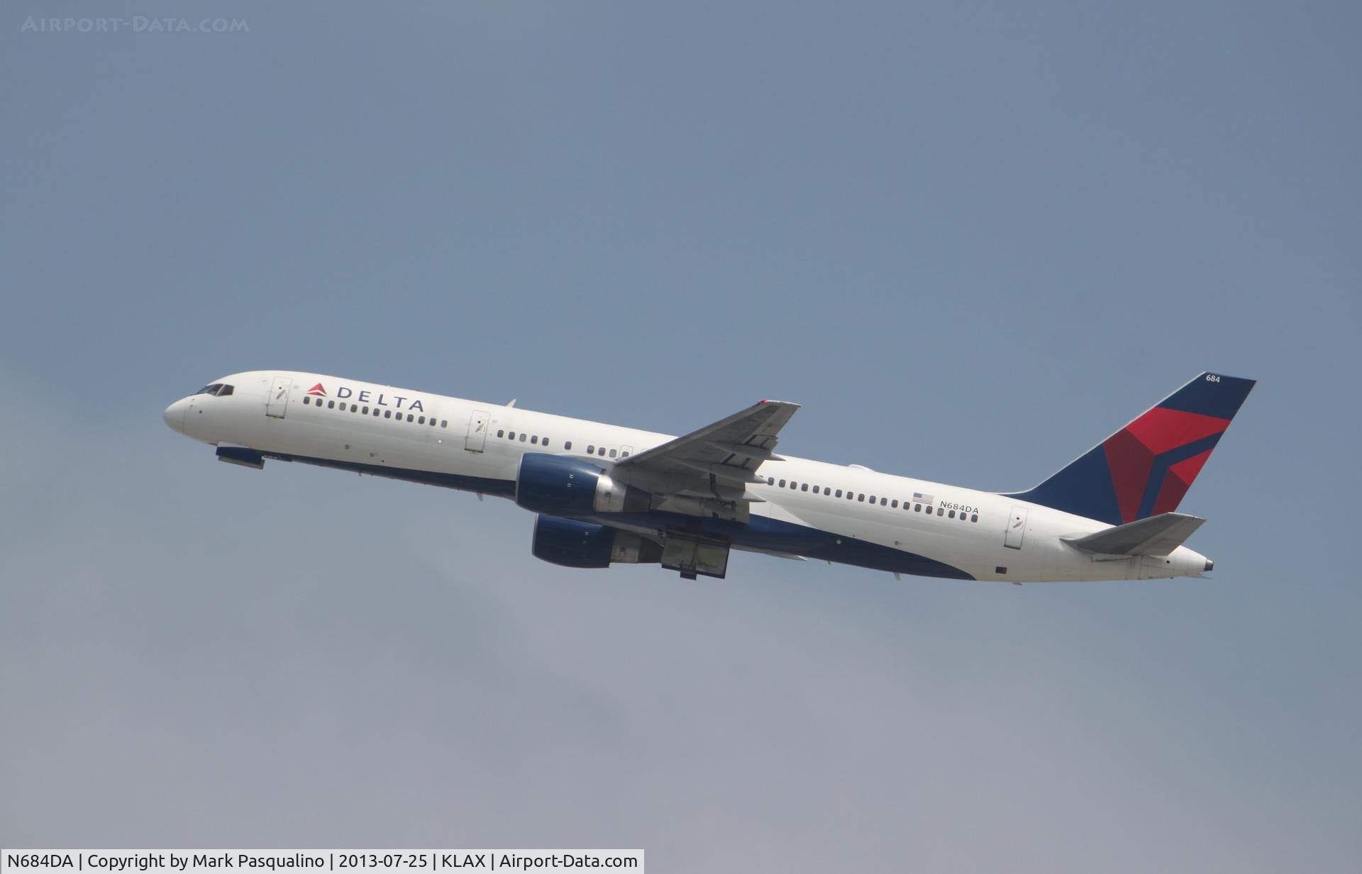 N684DA, 1993 Boeing 757-232 C/N 27104, Boeing 757-200