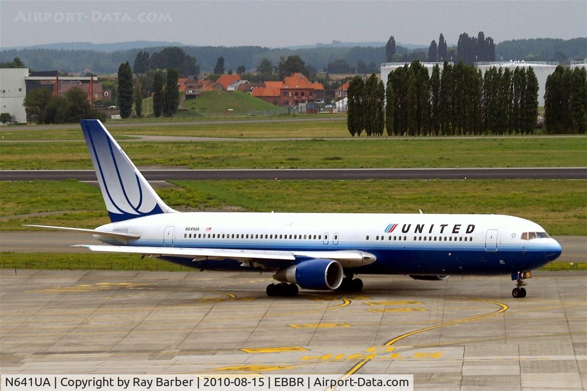 N641UA, 1991 Boeing 767-322/ER C/N 25091, Boeing 767-322ER [25091] (United Airlines) Brussels~OO 15/08/2010