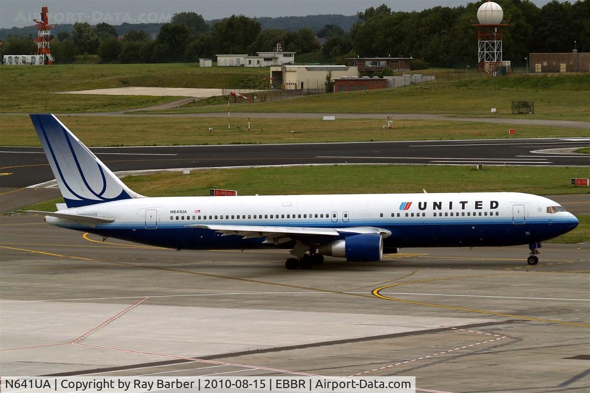 N641UA, 1991 Boeing 767-322/ER C/N 25091, Boeing 767-322ER [25091] (United Airlines) Brussels~OO 15/08/2010