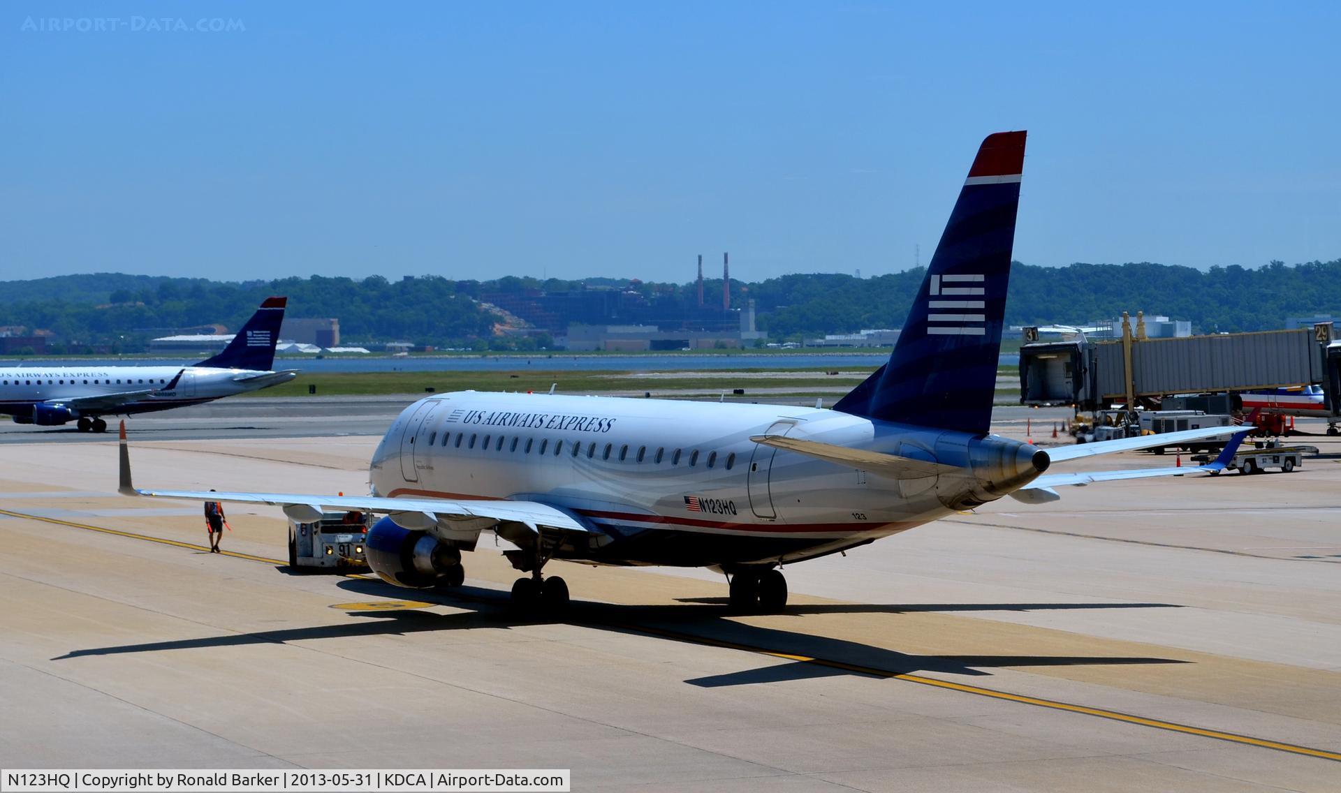 N123HQ, 2007 Embraer 175LR (ERJ-170-200LR) C/N 17000199, Taxi DCA