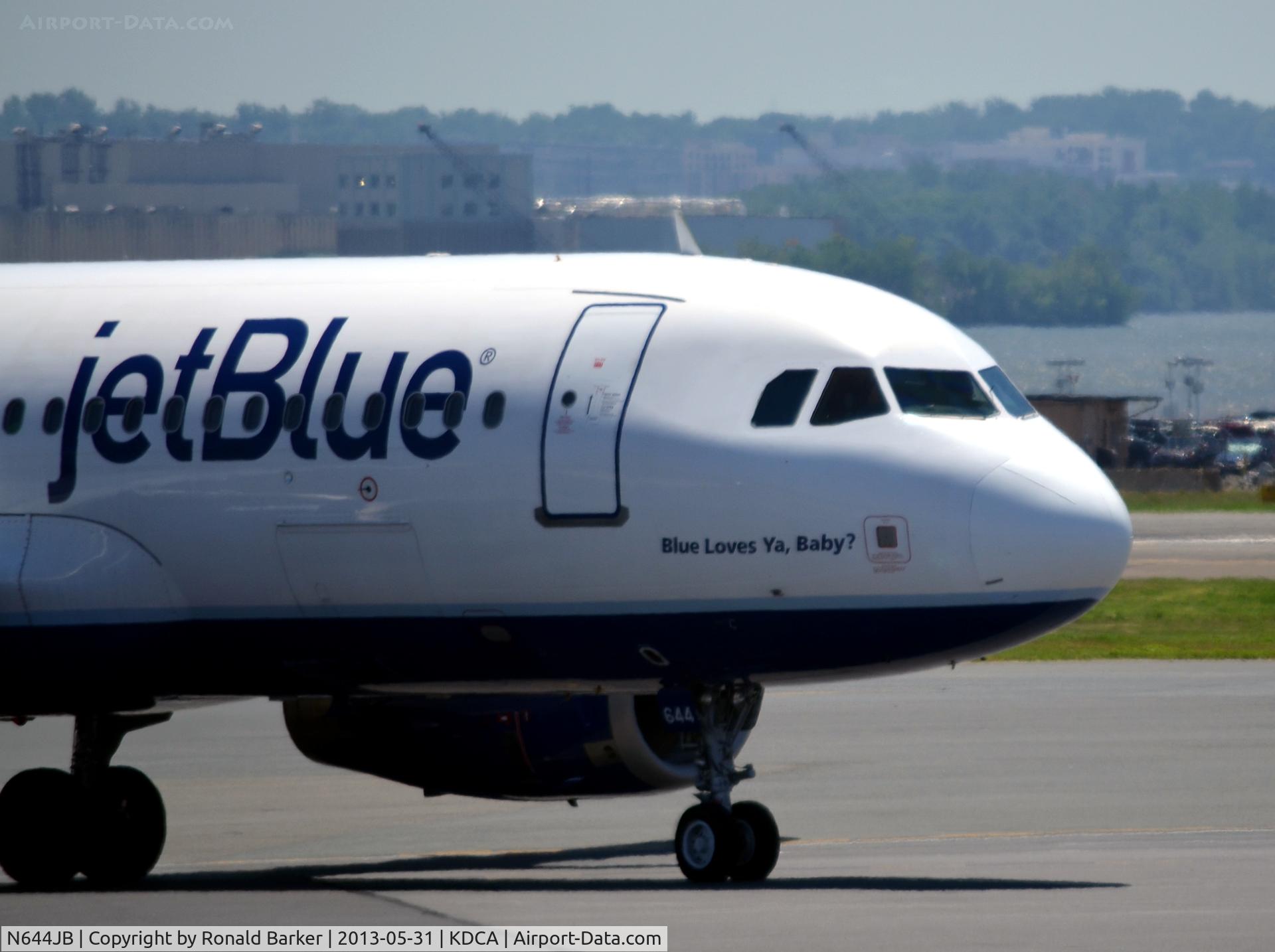 N644JB, 2006 Airbus A320-232 C/N 2880, Blue Loves ya Baby  Taxi DCA
