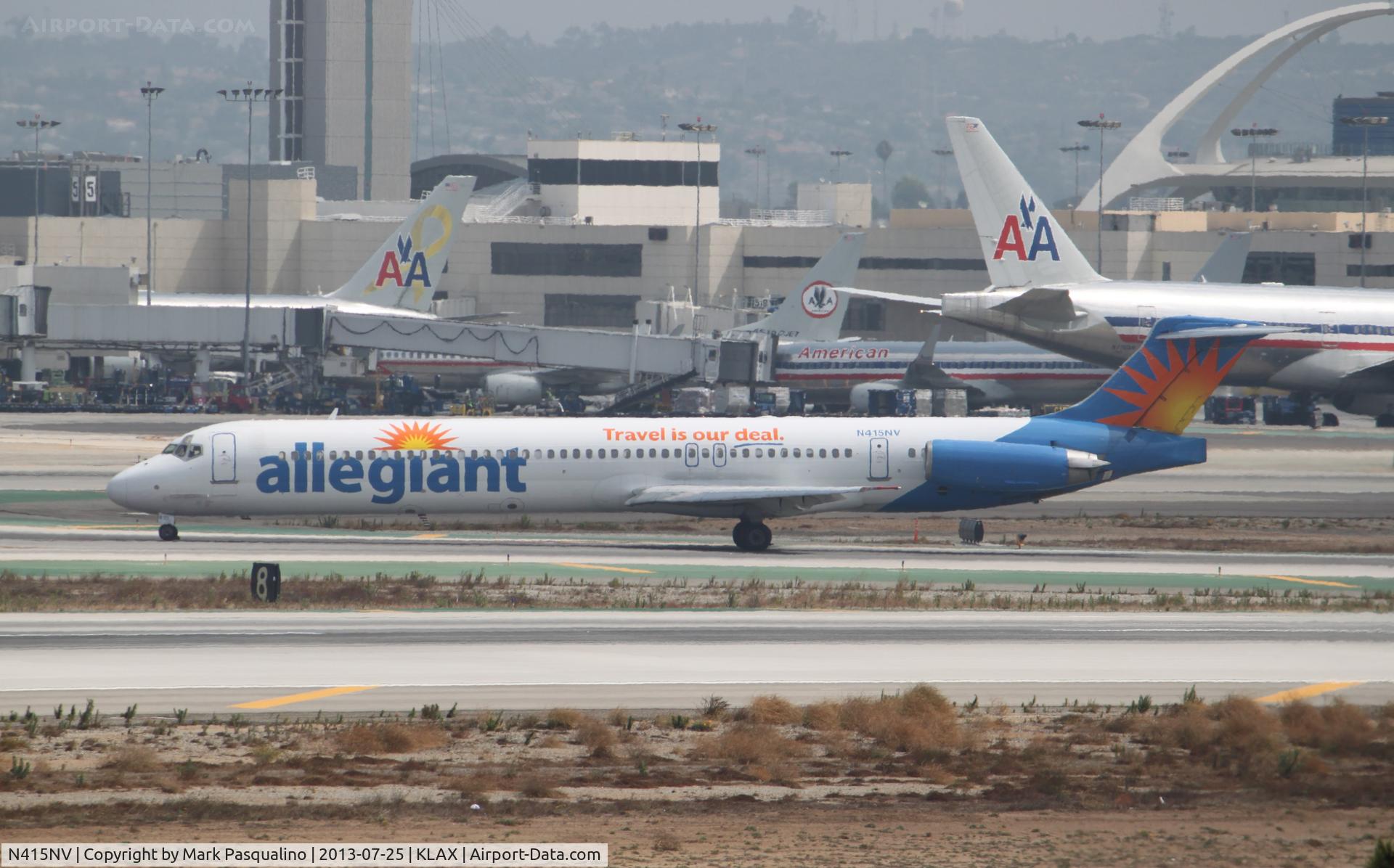 N415NV, 1989 McDonnell Douglas MD-82 (DC-9-82) C/N 49909, MD-82