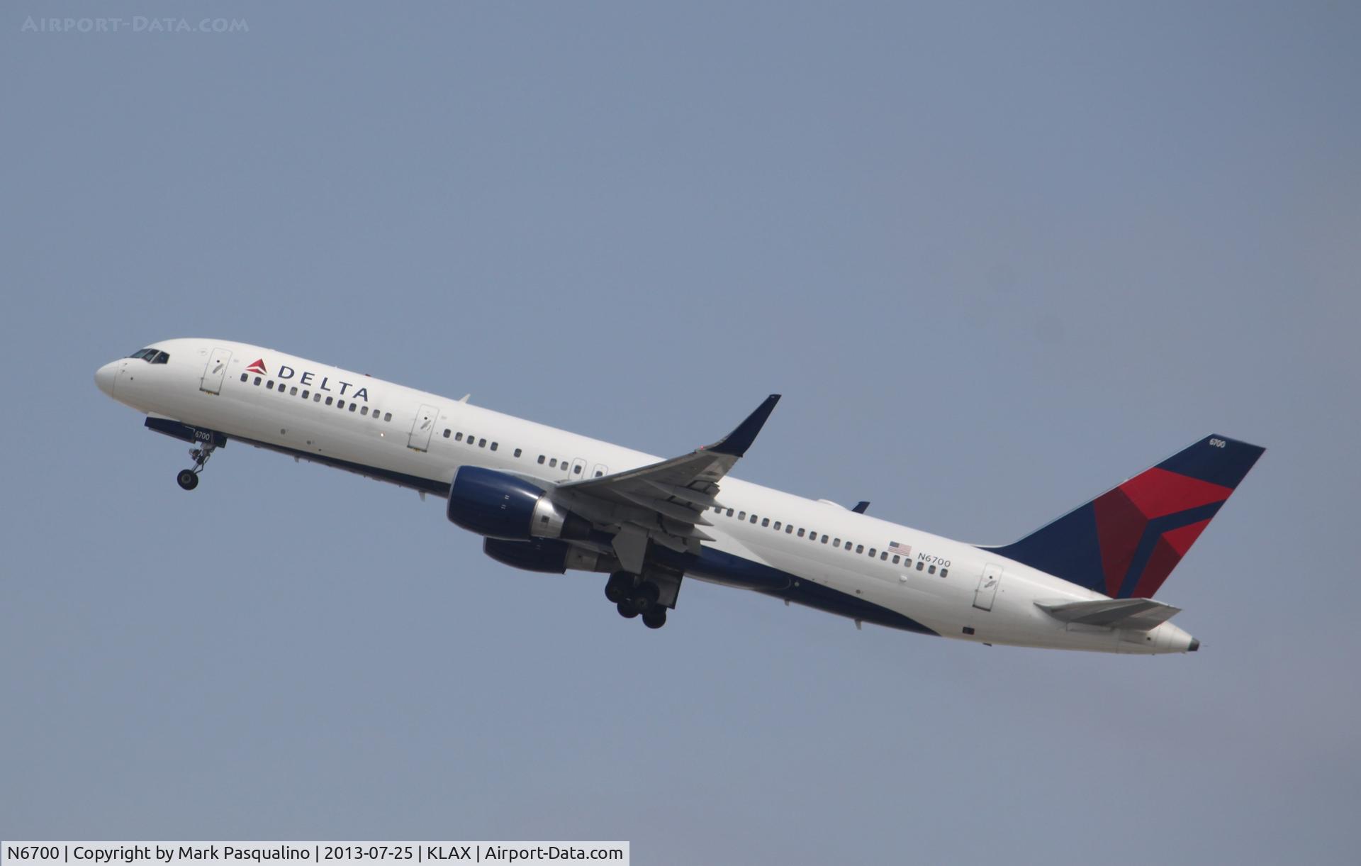 N6700, 1999 Boeing 757-232 C/N 30337, Boeing 757-200