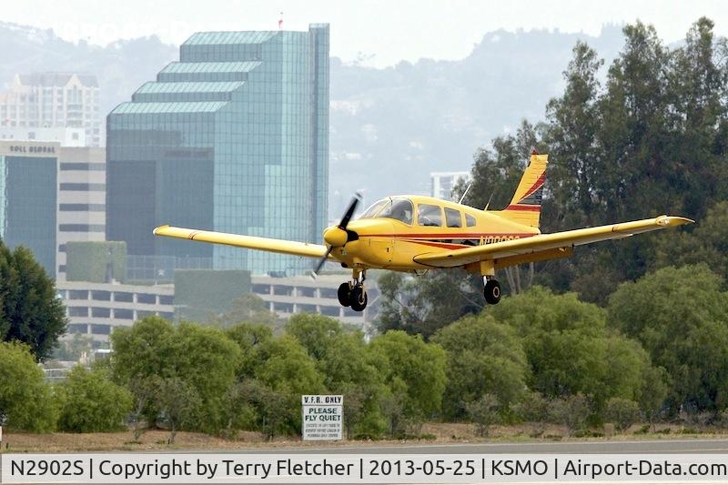 N2902S, Piper PA-28-181 Archer II C/N 28-7990540, At Santa Monica Airport , California