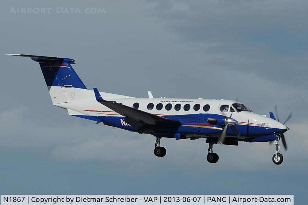 N1867, 2012 Beechcraft B300 C/N FL-815, Beech 300 King Air State Troopers