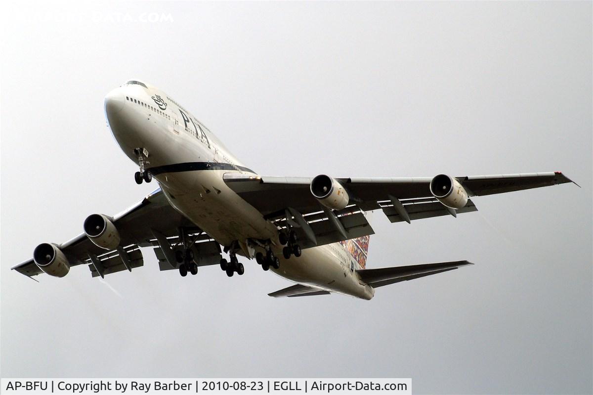 AP-BFU, 1986 Boeing 747-367 C/N 23392, Boeing 747-367 [23392] (Pakistan International Airlines) Home~G 23/08/2010. On approach 27R.