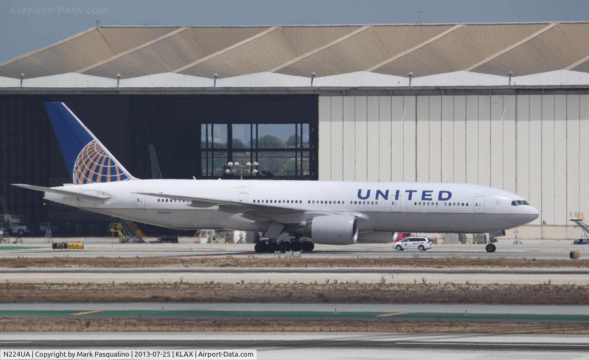 N224UA, 2001 Boeing 777-222 C/N 30225, Boeing 777-200