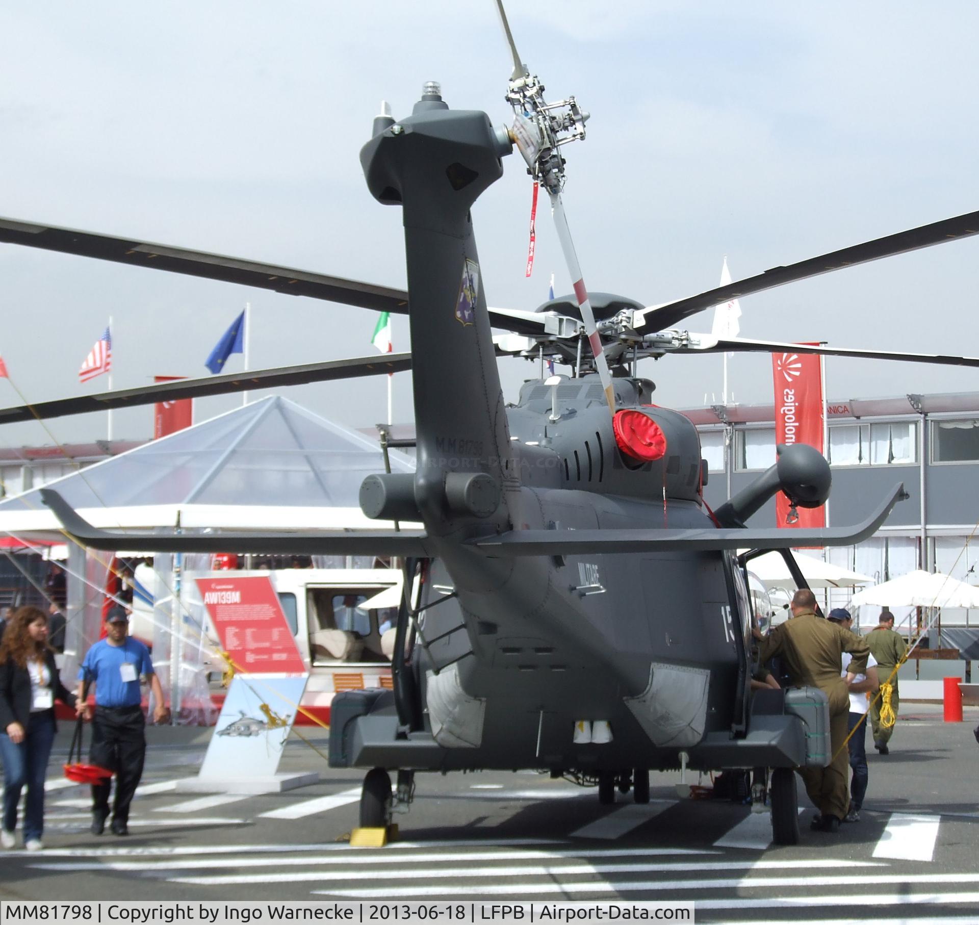 MM81798, 2012 AgustaWestland HH-139A C/N 31420, AgustaWestland HH-139A of the Aeronautica Militare Italiana (Italian Air Force) at the Aerosalon 2013, Paris