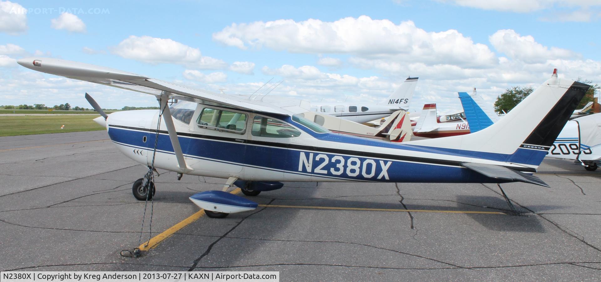 N2380X, 1965 Cessna 182H Skylane C/N 18256280, Cessna 182H Skylane on the line.