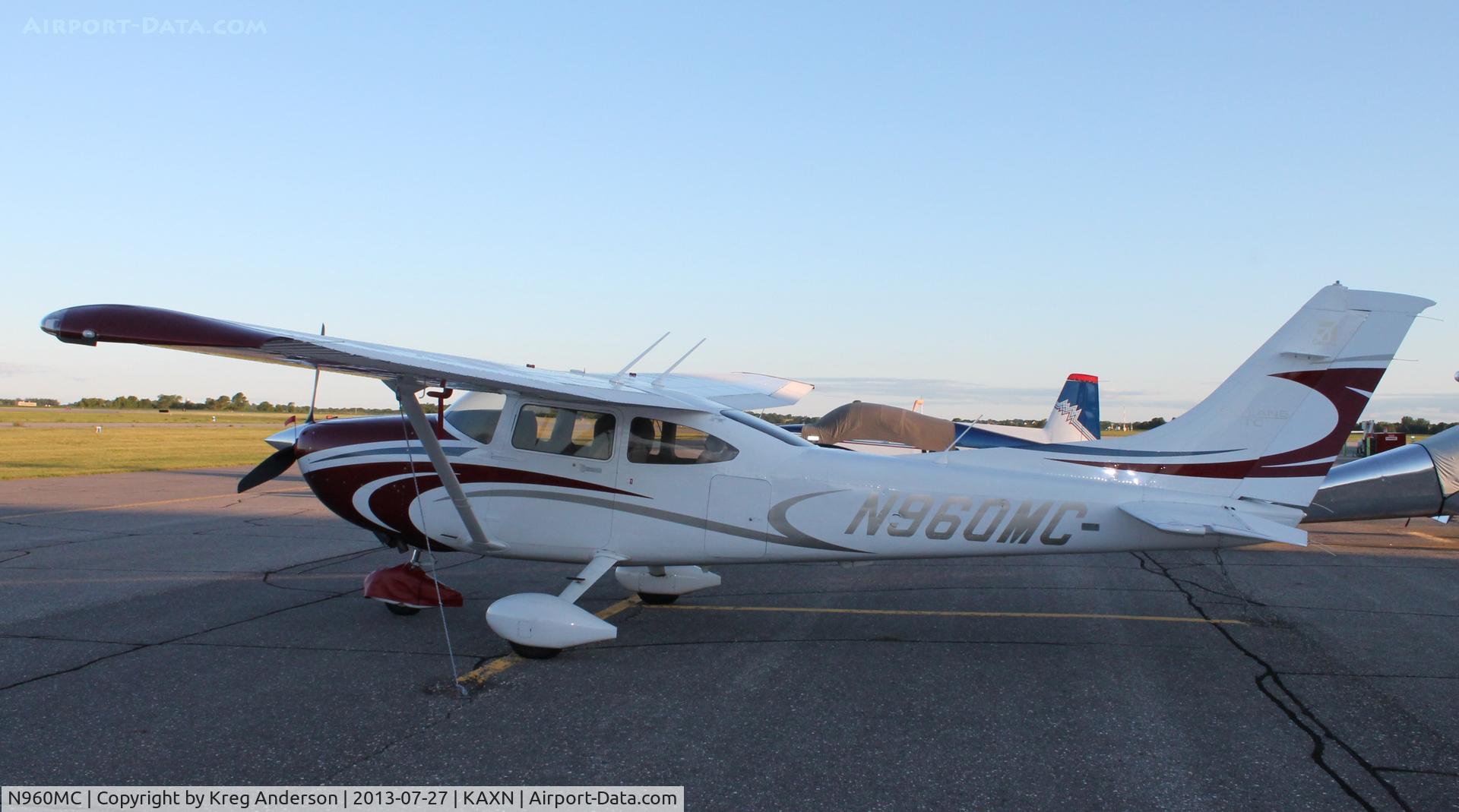 N960MC, 2009 Cessna T182T Turbo Skylane C/N T18208960, Cessna T182T Skylane on the line.