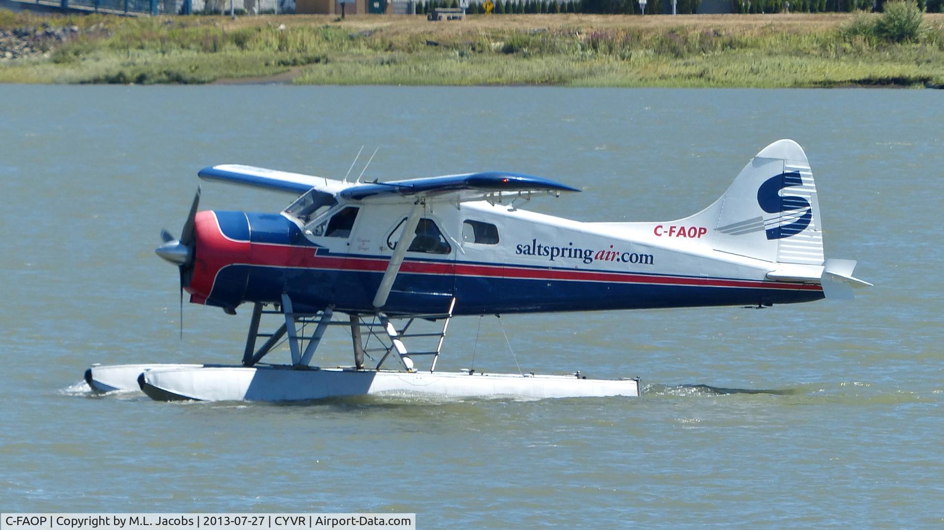 C-FAOP, 1958 De Havilland Canada DHC-2 Beaver Mk.1 C/N 1249, Saltspring Air Beaver taxiing to terminal.