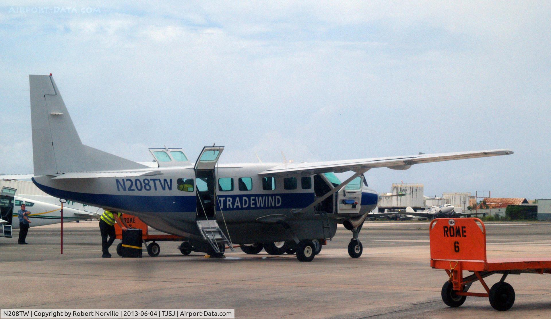 N208TW, 1998 Cessna 208B C/N 208B0671, San Juan. Puerto Rico  by permission of Robert Norville