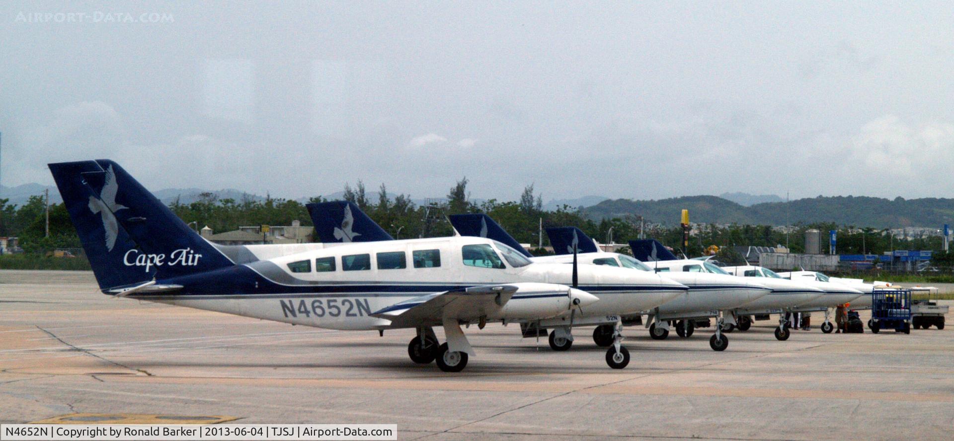 N4652N, 1978 Cessna 402C C/N 402C0011, San Juan, PR  by permission of Robert Norville