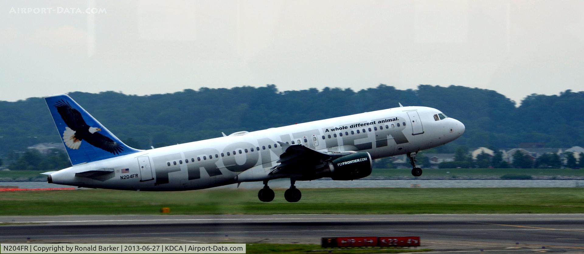 N204FR, 2004 Airbus A320-214 C/N 2325, Takeoff DCA