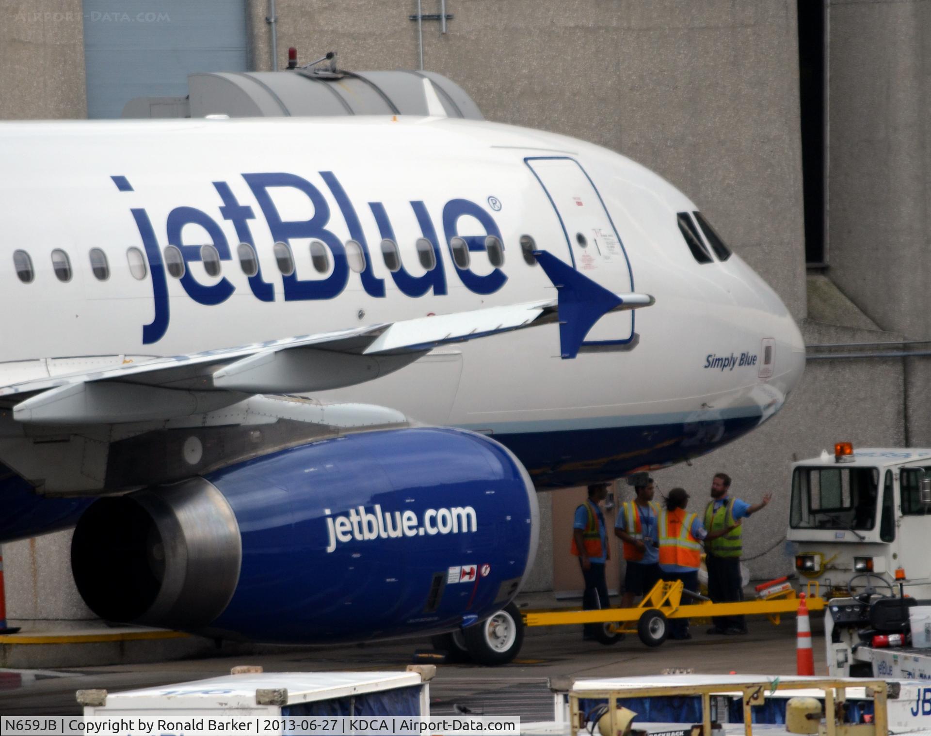 N659JB, 2007 Airbus A320-232 C/N 3190, Simply Blue (nose art)  DCA