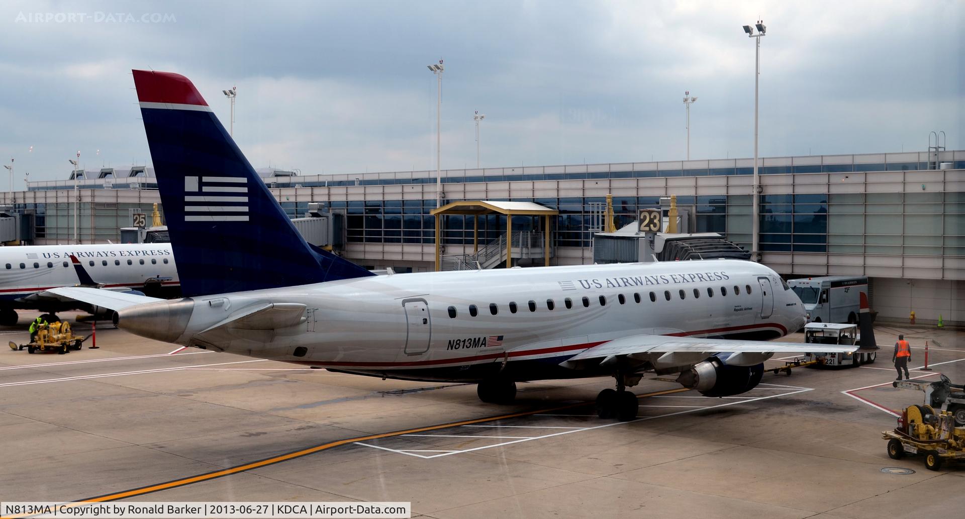 N813MA, 2004 Embraer 170SU (ERJ-170-100SU) C/N 17000031, Gate 23  DCA