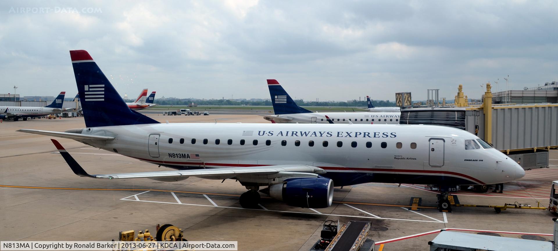 N813MA, 2004 Embraer 170SU (ERJ-170-100SU) C/N 17000031, Gate 23  DCA