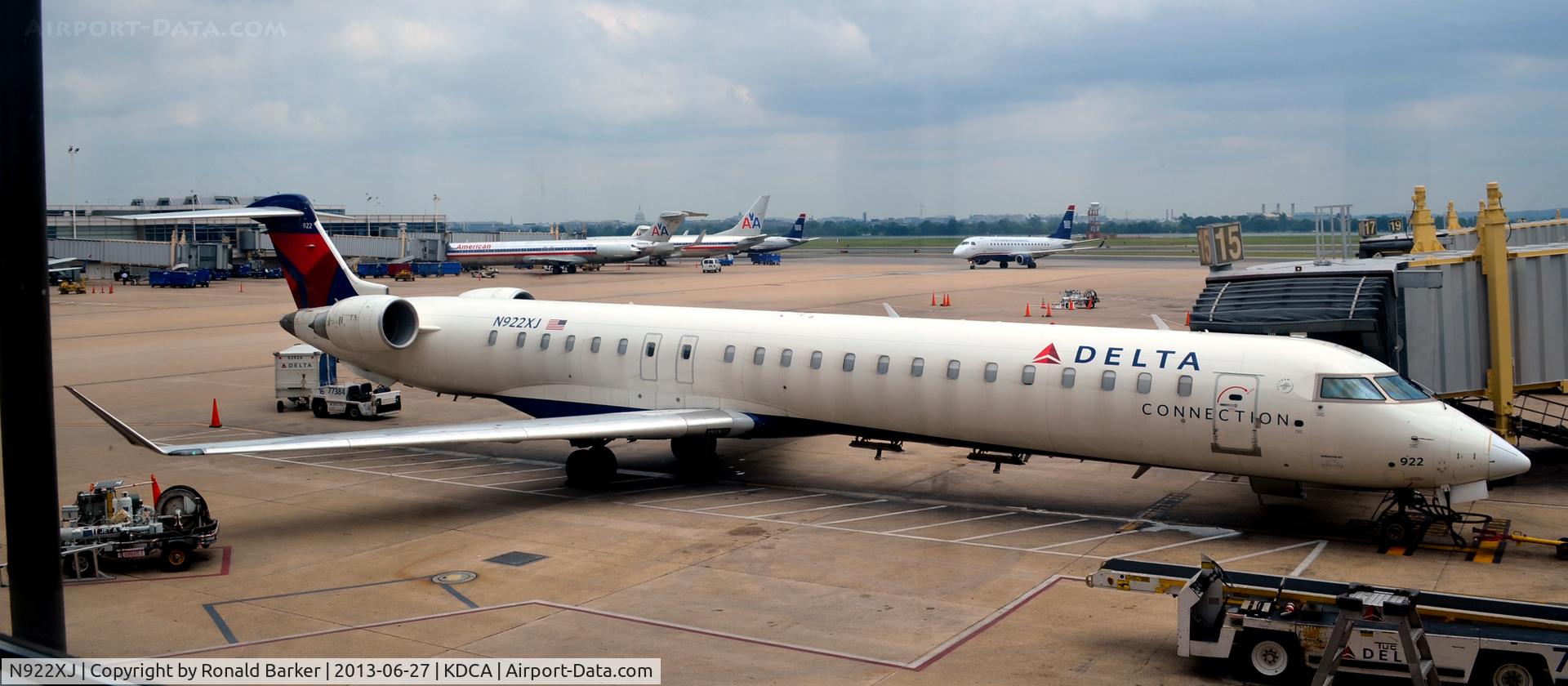 N922XJ, 2008 Bombardier CRJ-900LR (CL-600-2D24) C/N 15174, Gate 15  DCA