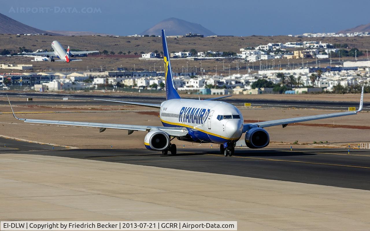 EI-DLW, 2006 Boeing 737-8AS C/N 33599, taxying to the active
