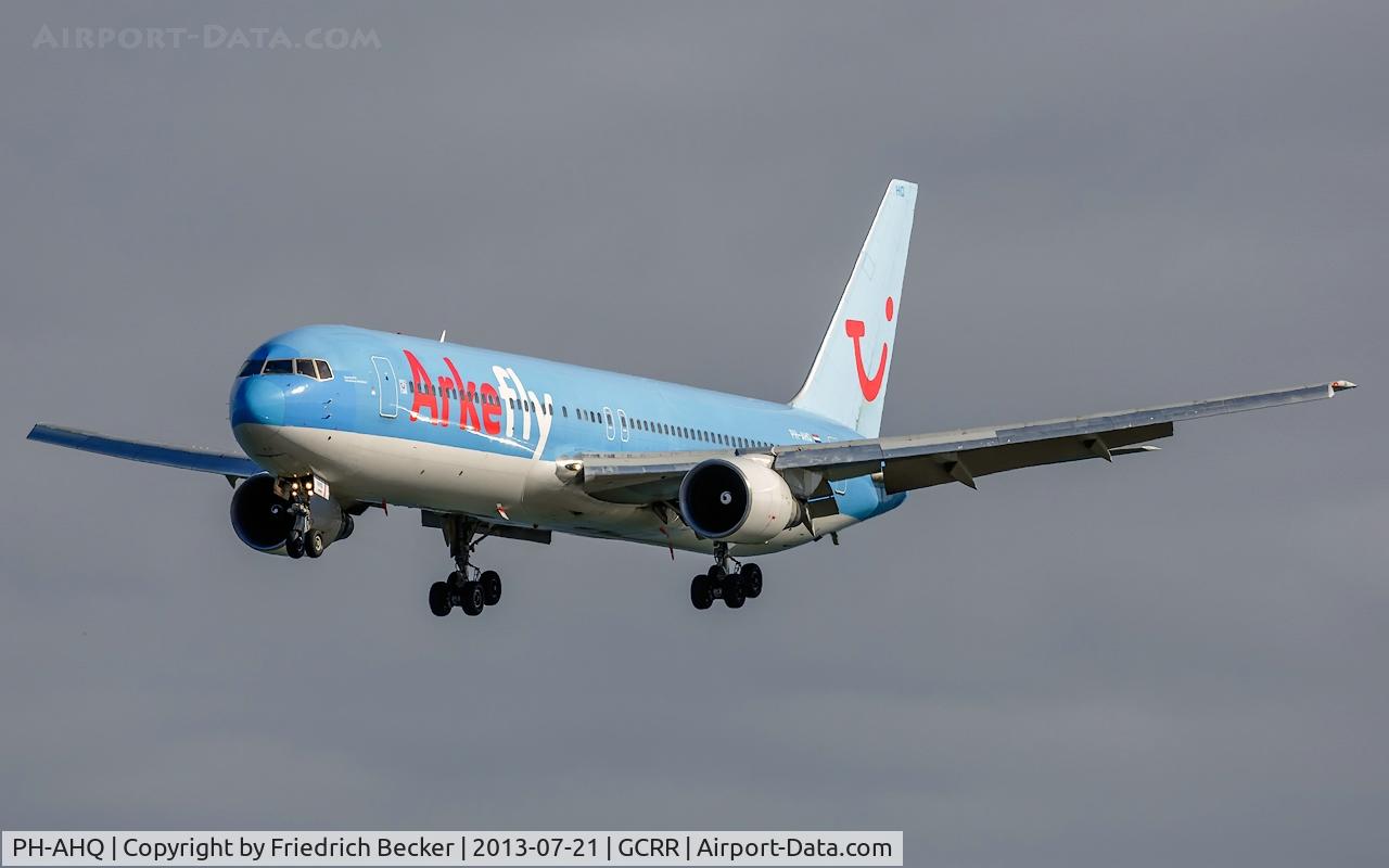 PH-AHQ, 1990 Boeing 767-383 C/N 24477, on final at Arrecife
