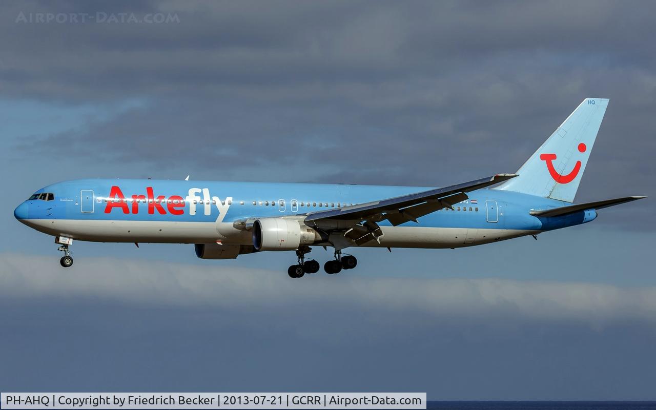 PH-AHQ, 1990 Boeing 767-383 C/N 24477, on final at Arrecife