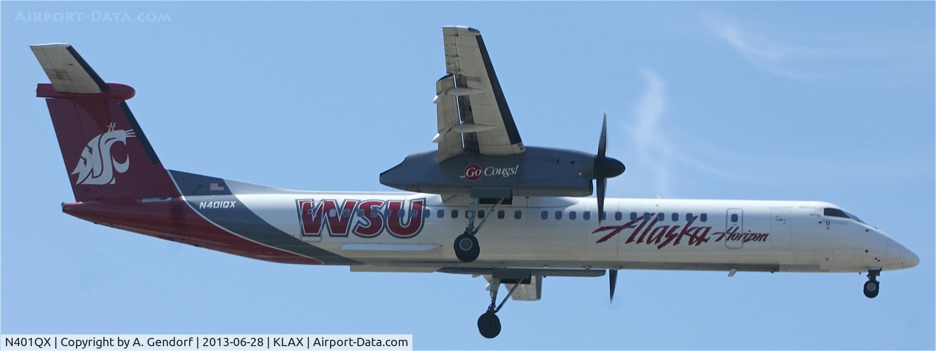 N401QX, 2001 De Havilland Canada DHC-8-402 Dash 8 C/N 4031, Horizon Air (WSU - Cougars cs.), is landing at Los Angeles Int´l(KLAX)