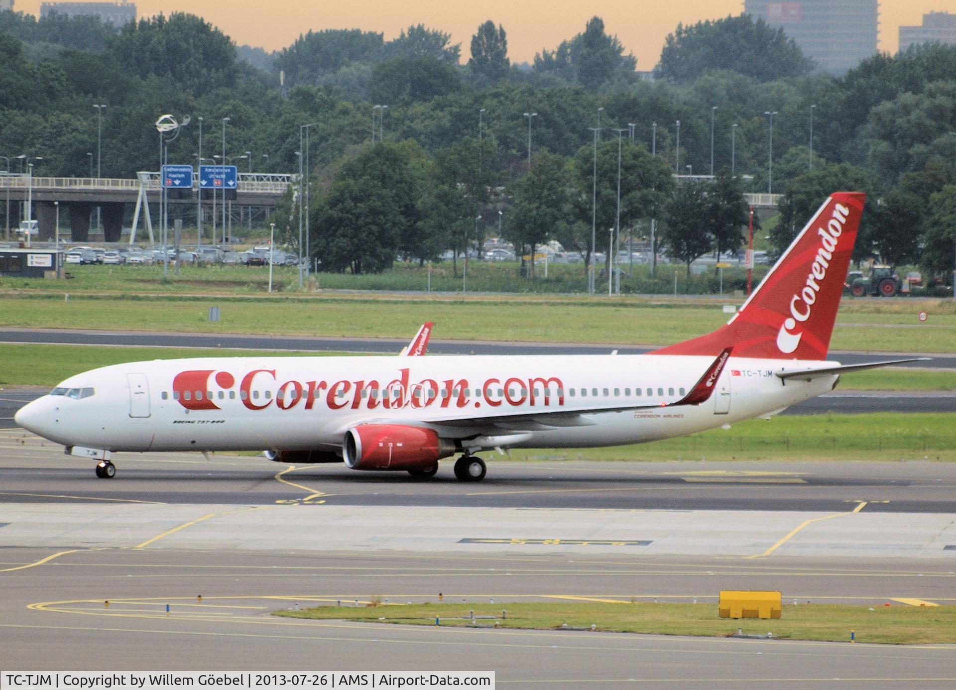 TC-TJM, 1998 Boeing 737-8Q8 C/N 28218, Taxi to the runway of Schiphol Airport