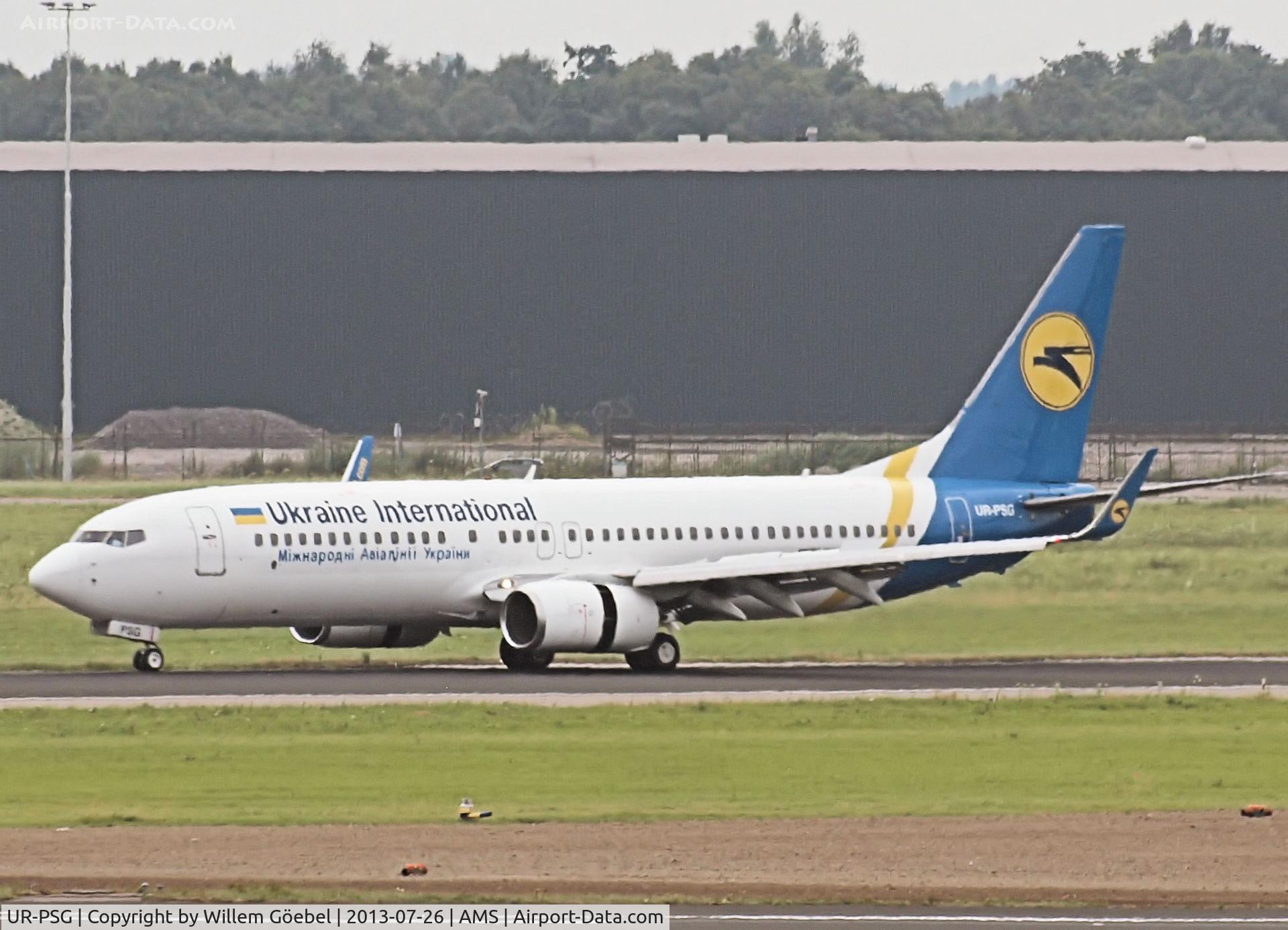 UR-PSG, 1999 Boeing 737-85R C/N 29038, Taxi to the gate of Schiphol Airport