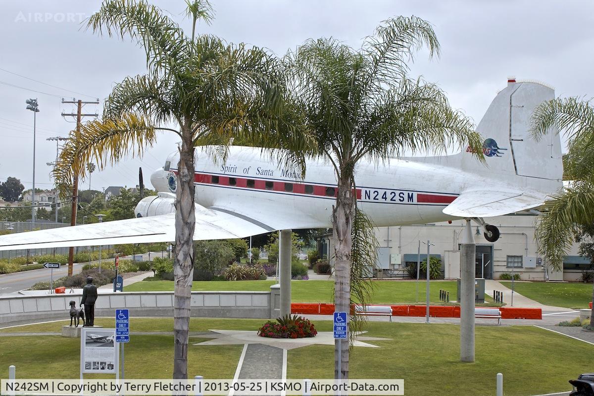 N242SM, 1942 Douglas DC-3 C/N 4877, Exhibited in the Museum of Flying in Santa Monica Airport