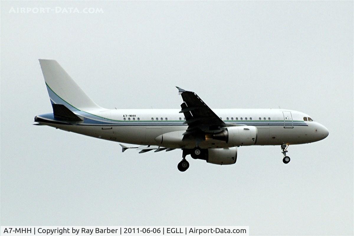 A7-MHH, 2009 Airbus ACJ319 (A319-115/CJ) C/N 3994, Airbus A319-115CJ [3994] (Qatar Airways Amiri Flight) Home~G 06/06/2011. On approach 27L.