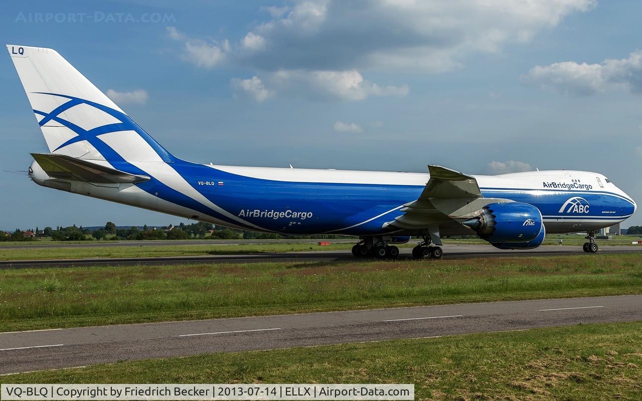 VQ-BLQ, 2011 Boeing 747-8HVF/SCD C/N 37581, taxying to the gate