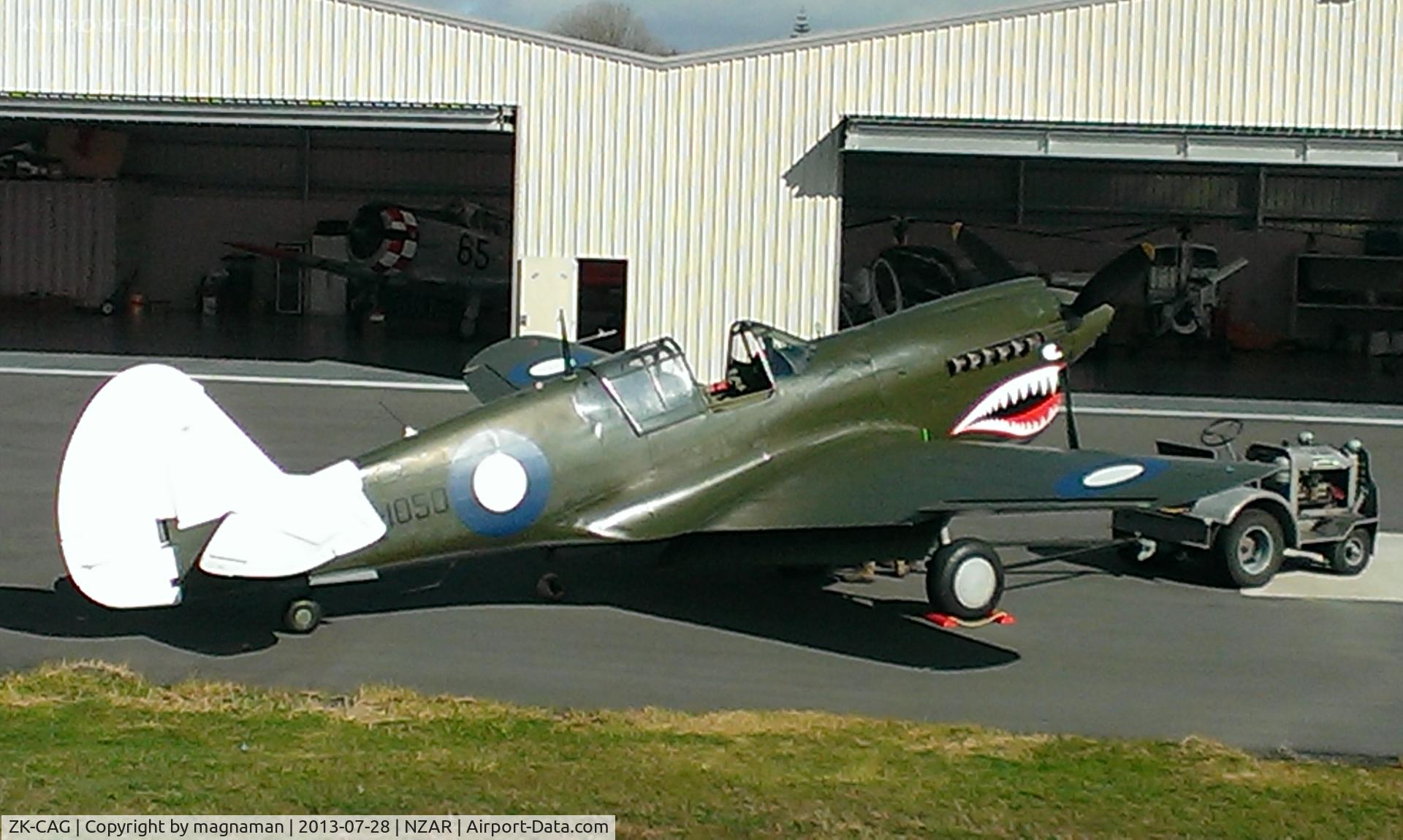 ZK-CAG, 1943 Curtiss P-40N Warhawk C/N 28492, Sitting in sunday sun
